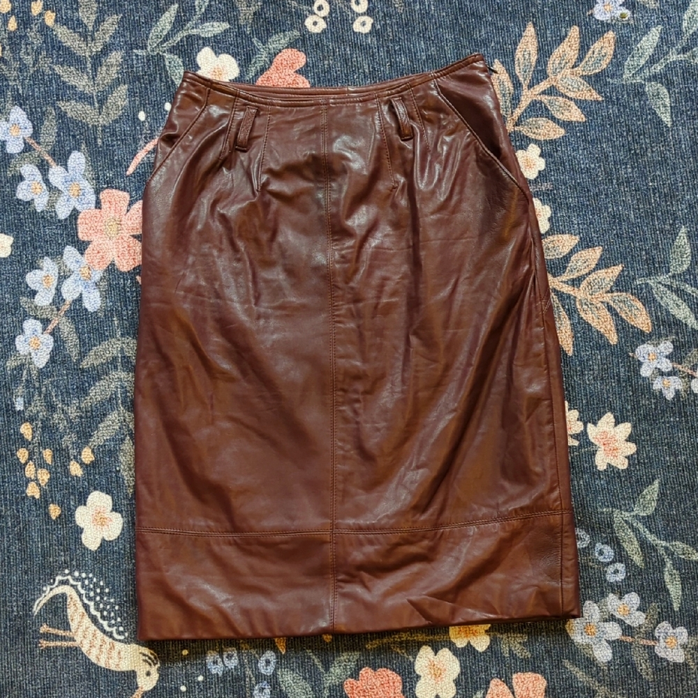 Linda Afford for Ellen Tracy 100% Leather Skirt